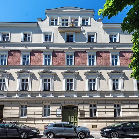 Apartmán Rentplanet - Arianska